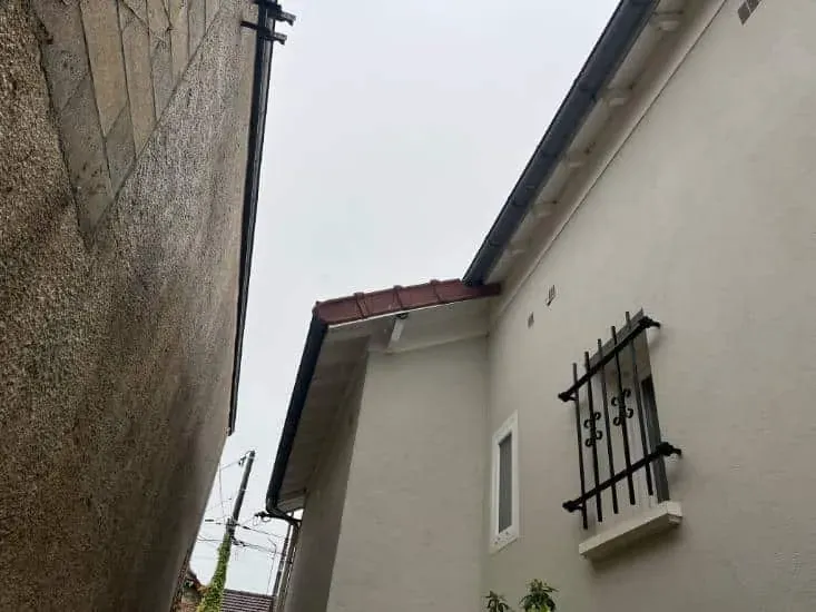 Réalisation Neves Couverture Var